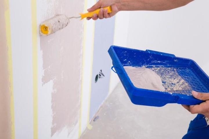 Malowanie tynków cementowo-wapiennych