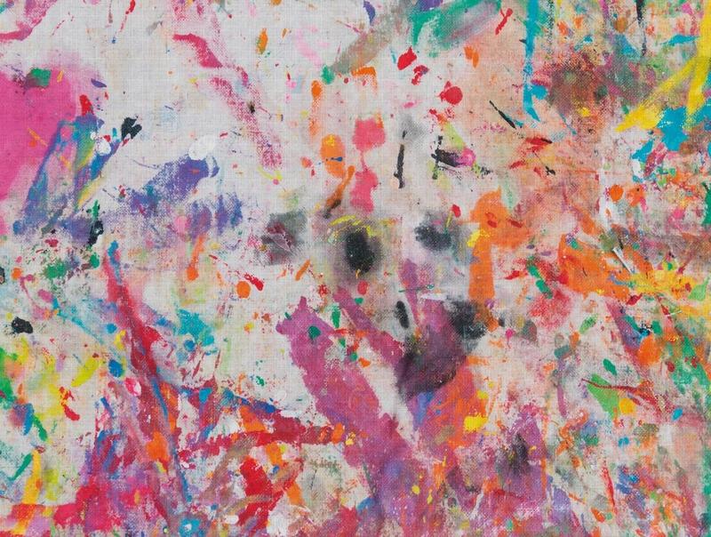 Stylowe połączenie tapety i farby na jednej ścianie – inspiracje i porady