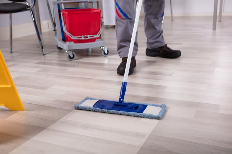 Profesjonalne preparaty do podłóg