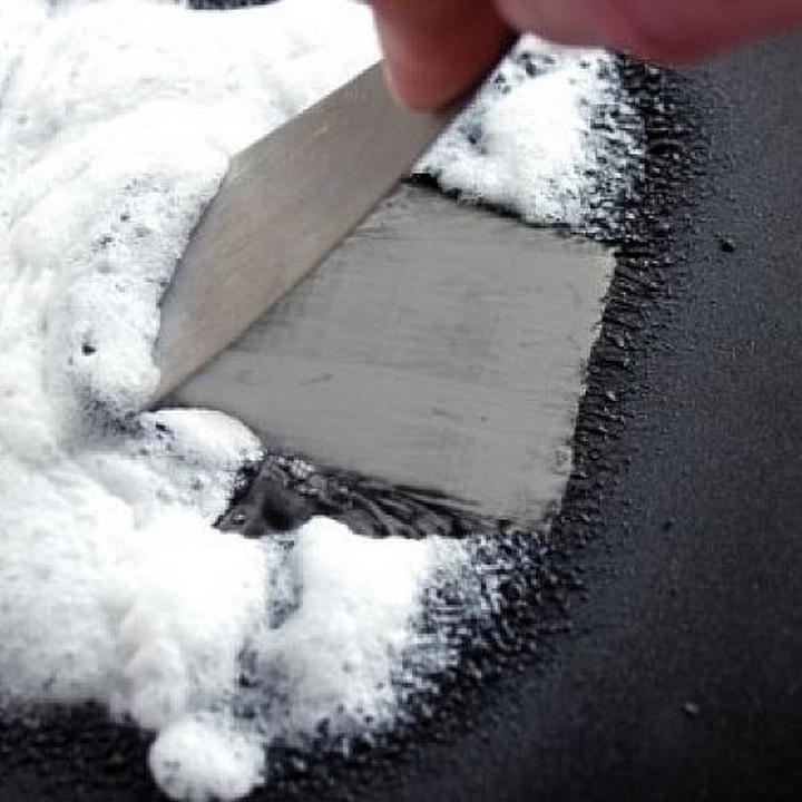 Usuwanie farby z płytek