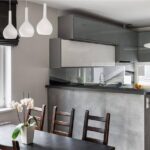 Alternatywy dla drzwi do kuchni: kilka najlepszych pomysłów na otwarte przestrzenie