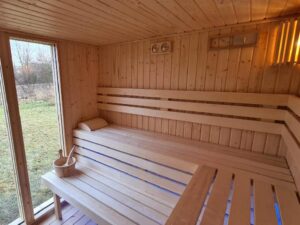 Przewodnik po malowaniu sauny: Jak i czym osiągnąć idealny efekt?