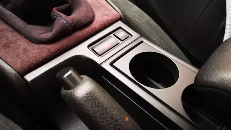 Malowanie plastiku sprayem