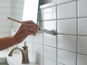 Sekrety malowania fug – sprawdź porady eksperta, jak i czym uzyskać idealny efekt