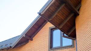 Skuteczne porady eksperta: Jak i czym malować krokwie, aby uzyskać najlepszy efekt