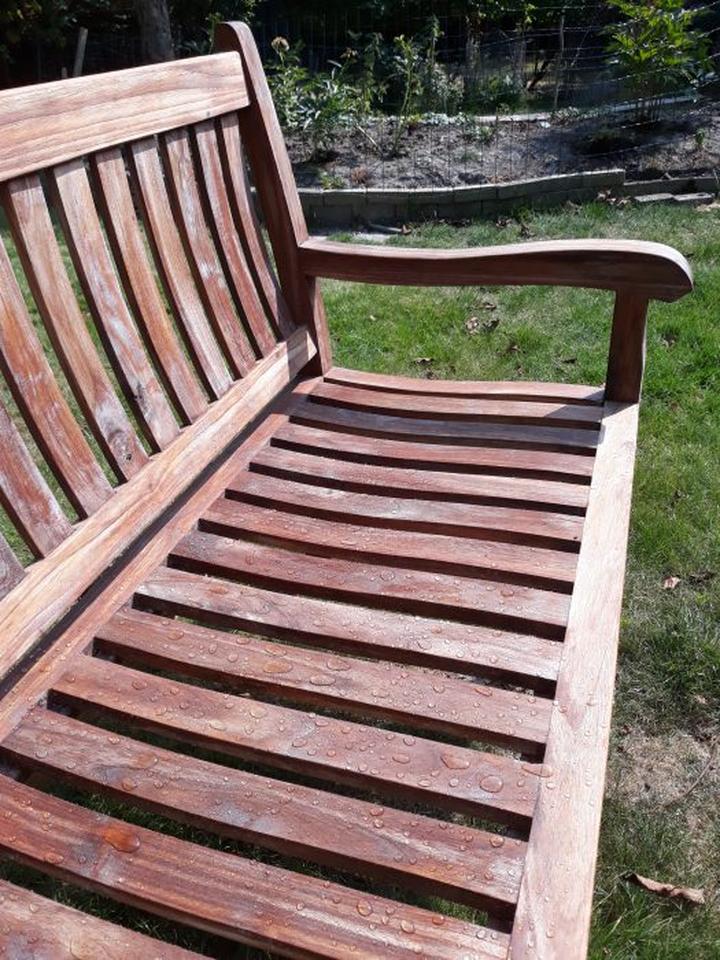 Farby do mebli ogrodowych