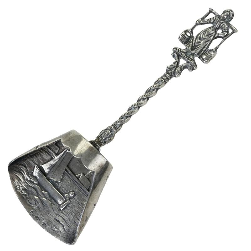 Ile waży łyżka cukru