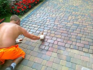 Najlepsze impregnaty do kostki brukowej – opinie i recenzje użytkowników