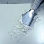 Skuteczne sposoby na usunięcie farby lateksowej ze ściany