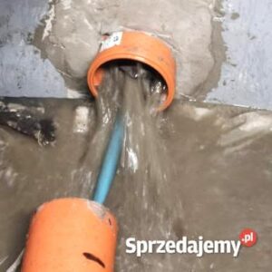 Udrażnianie rur w kuchni: skuteczne sposoby na zator bez hydraulika