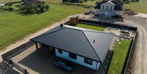 Dach kopertowy na altanie – jak go wykonać krok po kroku